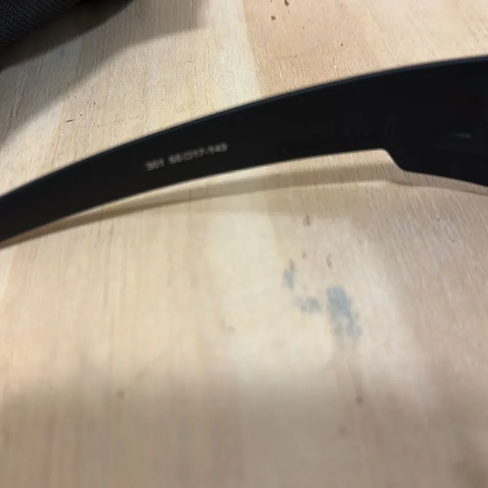Oakley Men's Gascan Sunglasses Brand New with Case.